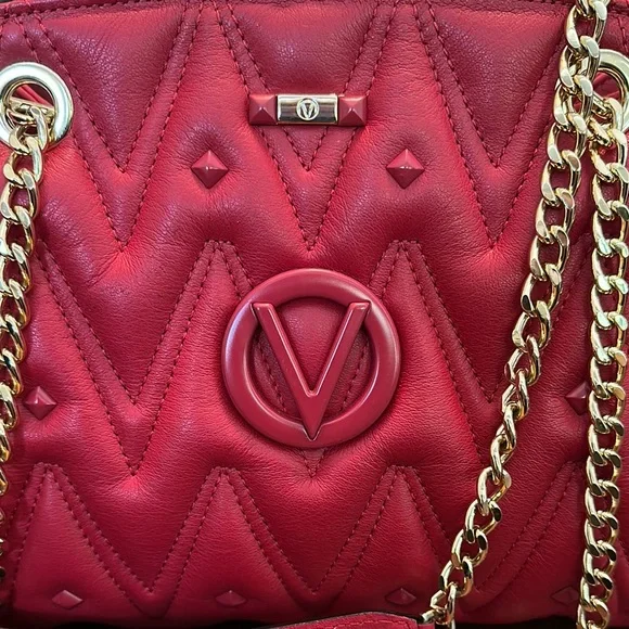 Valentino Red Gold Quilted Shoulder Bag - Picture 2 of 10
